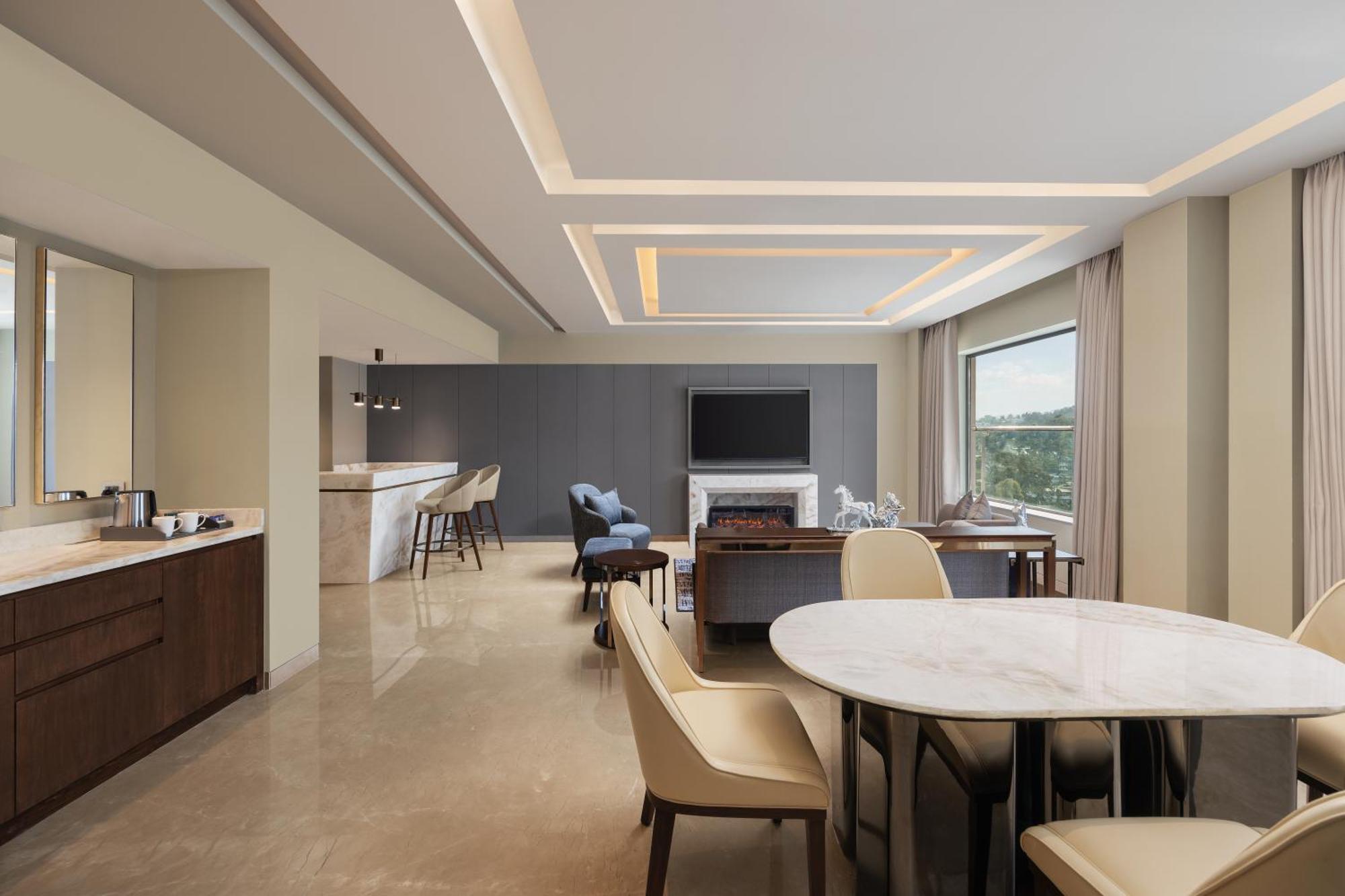 Hotel Courtyard By Marriott Šillong Exteriér fotografie