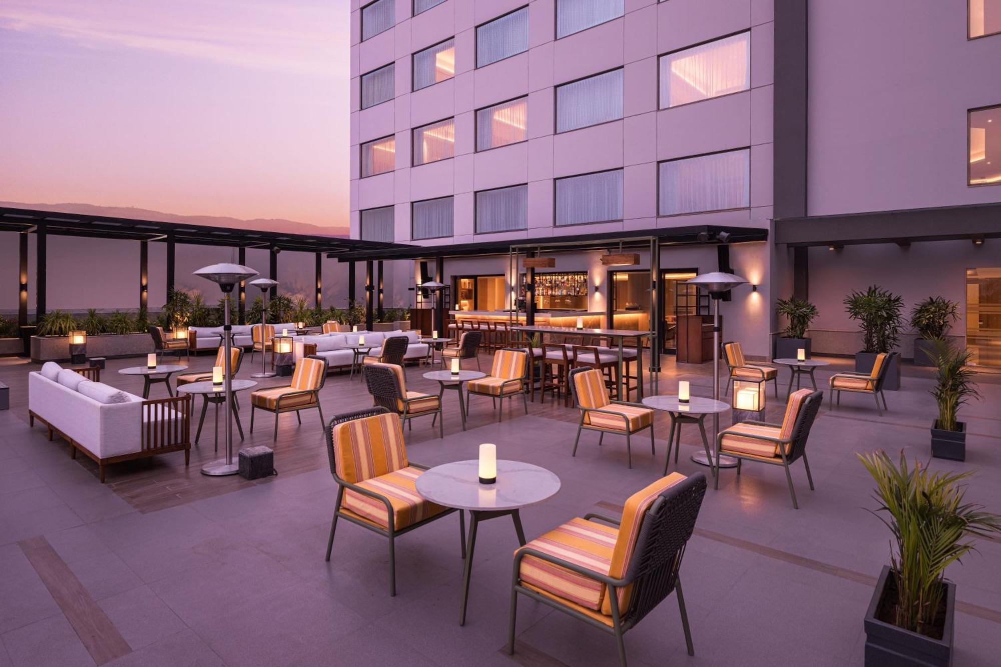Hotel Courtyard By Marriott Šillong Exteriér fotografie